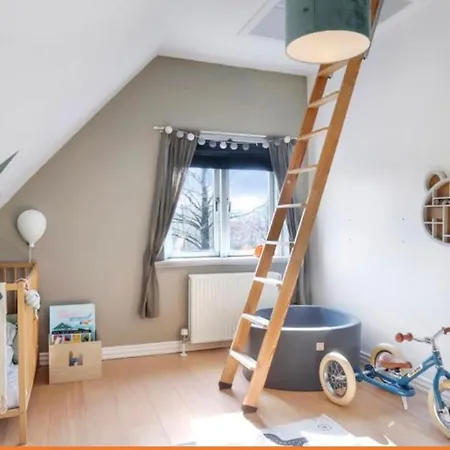 I Herning, 200 Meter Fra Gågaden Villa Herning